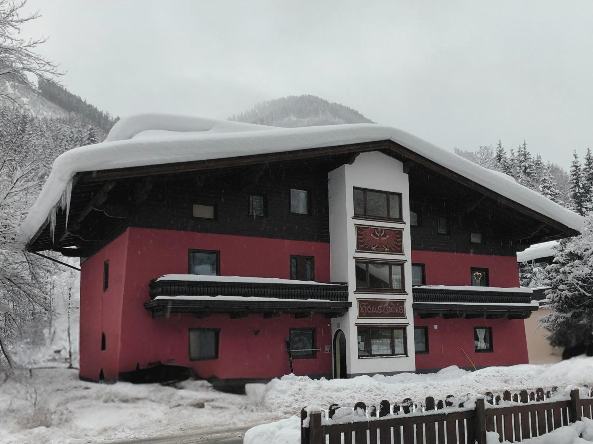 Appartement Riverview Saalbach-Hinterglemm Exterior photo